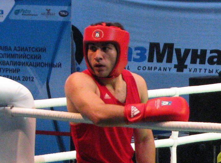 امروز سه نماینده ایران روی رینگ می روند / فینال زودرس برای قاسمی پور