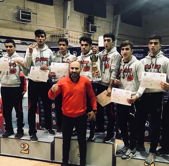 با 5 بوکسور کمتر: مقام نخست گیلان در رقابت های بوکس قهرمانی نوجوانان کشور / شاهکار کردیم، تمام!