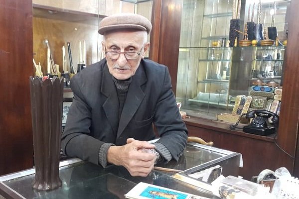 صنعتکاری که برای رهبران شوروی عصا ساخت