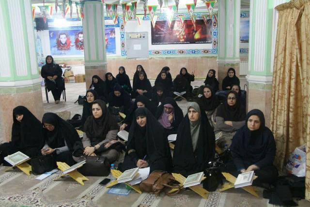 تدبر در آیات الهی مهم‌ترین برکات محفل انس با قرآن است