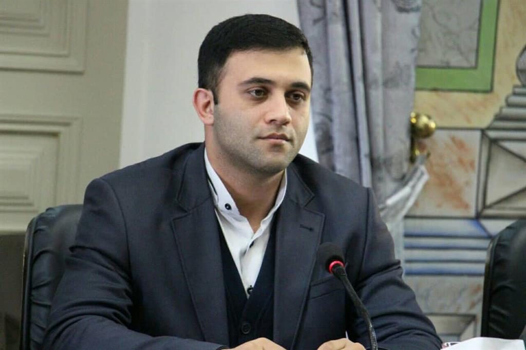 F71386F5-83E5-4F41-8E35-9B014AB70914