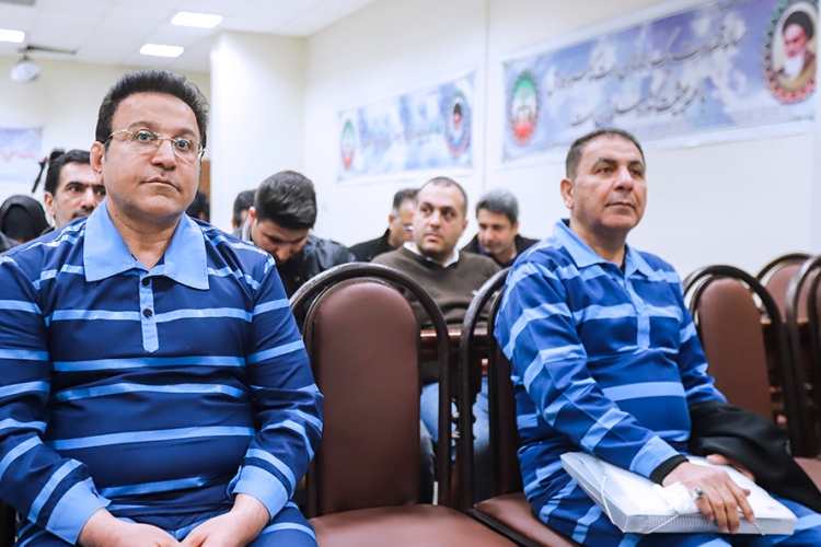 ادعاهای حسین هدایتی در دادگاه / قاضی: چگونه مالک نبودید و سند رهنی ارائه دادید؟