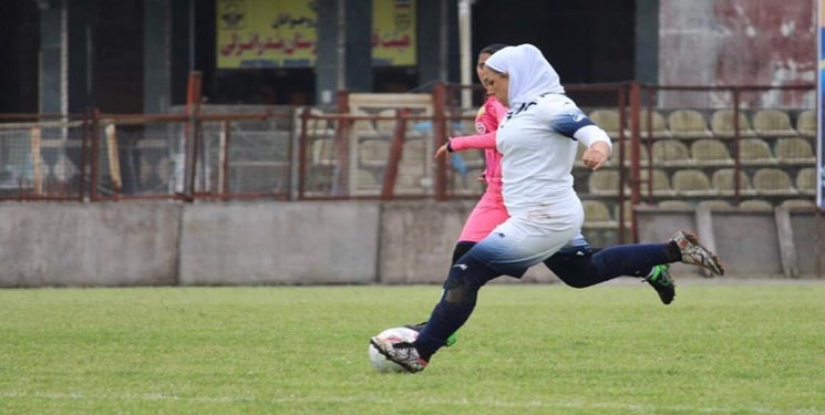 مریم ایران‌دوست: امکانات ورزشی بانوان و مردان برابر نیست