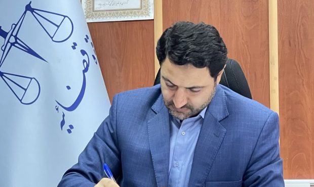 ورود دادستانی به موضوع درگیری روحانی لنگرودی با زنِ برادر خود / دستگاه قضا با افرادی که اقدام به فیلمبرداری و انتشار تصاویر کردند برخورد جدی خواهد کرد ورود دادستانی به موضوع درگیری روحانی لنگرودی با زنِ برادر خود / دستگاه قضا با افرادی که اقدام به فیلمبرداری و انتشار تصاویر کردند برخورد جدی خواهد کرد