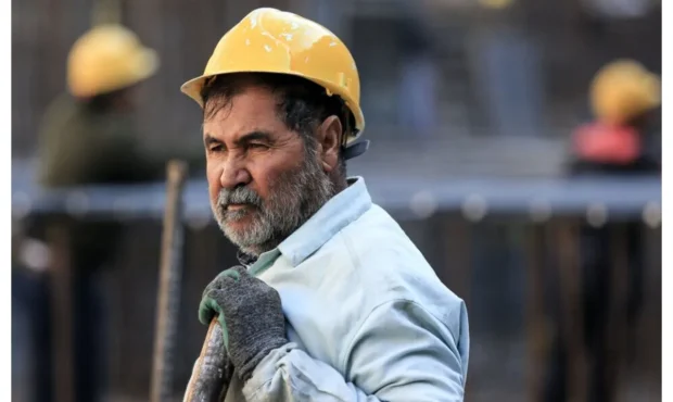 روز جهانی کار و کارگر، بی کاری و جیب های خالی کارگران گیلانی
